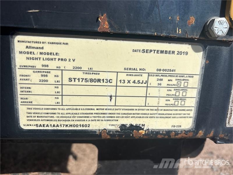 Allmand NLPII-V 8 kW Light Tower Gaismas torņi