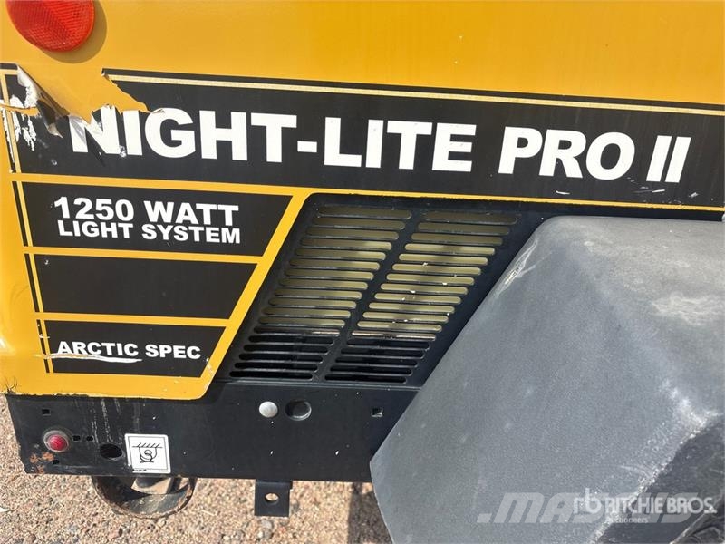Allmand NLPII-V 8 kW Light Tower Gaismas torņi