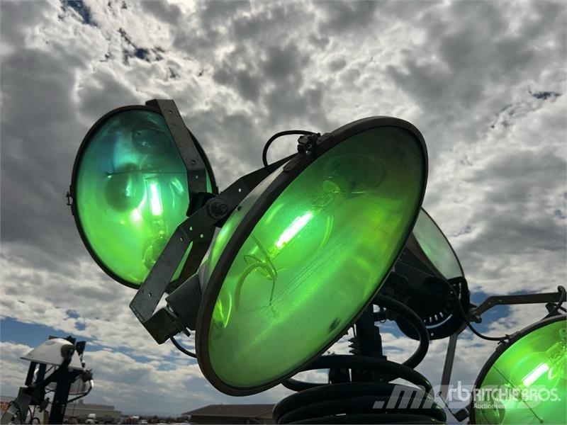 Allmand NLPII-V 8 kW Light Tower Torres de iluminação