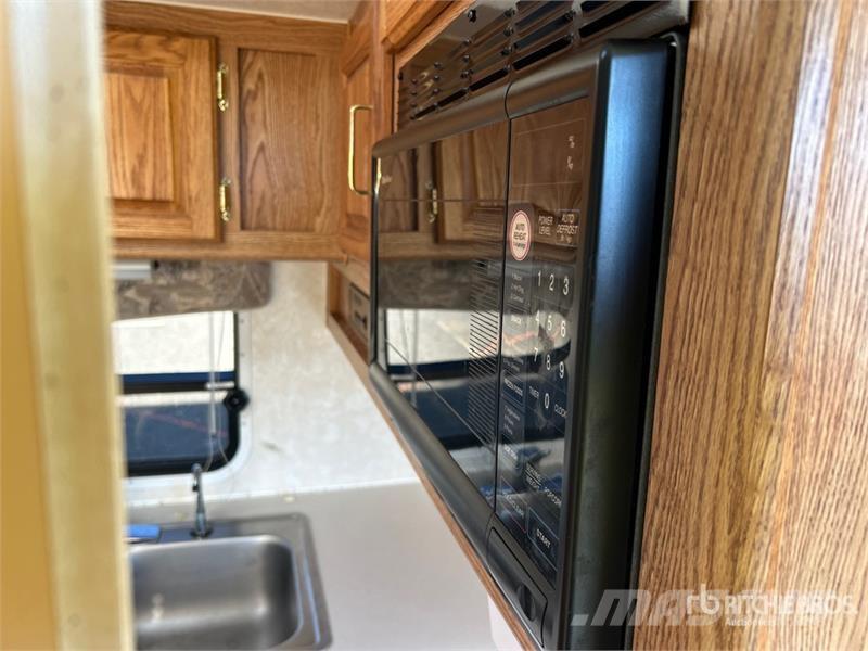  Alpenlite M-35RL-SHO 35 ft 6 in T/A Travel Trailer مقطورات أخرى