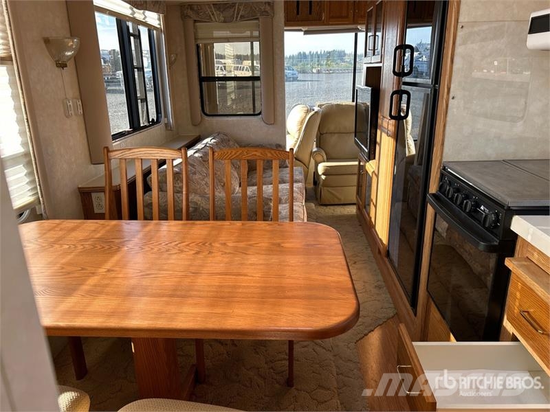  Alpenlite M-35RL-SHO 35 ft 6 in T/A Travel Trailer مقطورات أخرى
