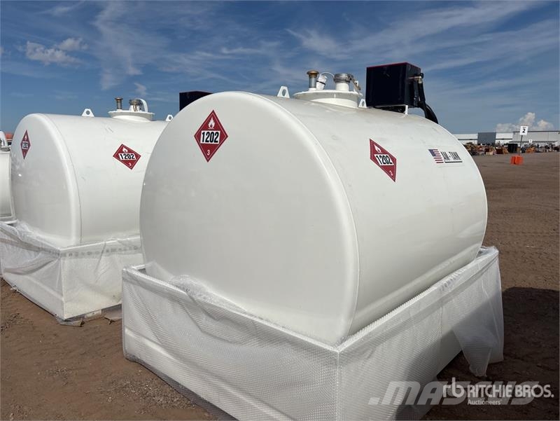 AM Tank 1000 1050 gal Skid Mounted Steel Diesel Fuel  Kraftstoff- und Zusatzstoffbehälter