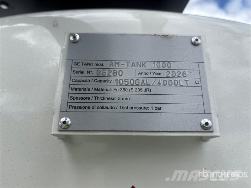 AM Tank 1050 gal Skid Mounted Steel Diesel Fuel Tank  燃料タンクと添加剤用タンク