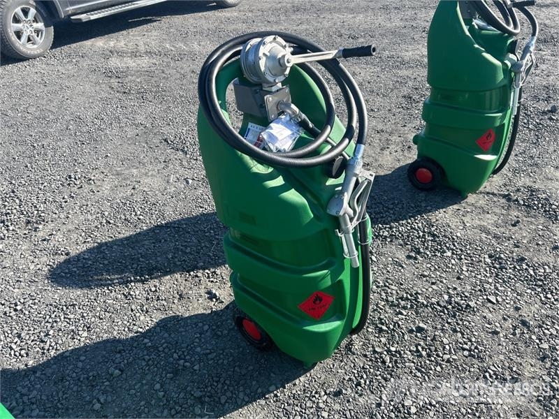 AM Tank 29 29 gal Portable Poly Gasoline Fuel Tank (U Fuel and additive tanks