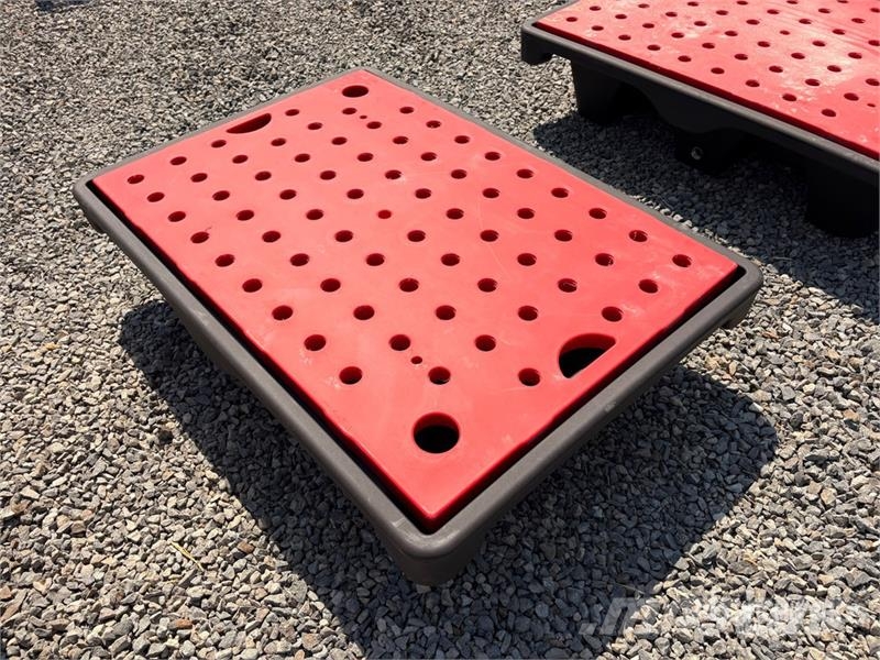 AM-Tank 32 gal Spill Containment Tank (Unused) Fuel and additive tanks