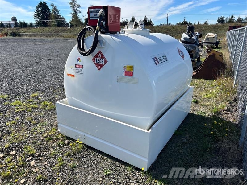 AM Tank AM-TANK 1000 1050 gal Skid Mounted Steel Dies Brandstof-en toegevoegde tanks
