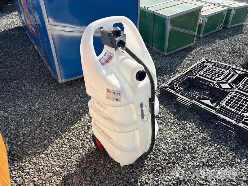 AM Tank AM-TANK29 29 gal Portable Poly DEF Tank (Unus صهاريج الوقود والصهاريج الإضافية
