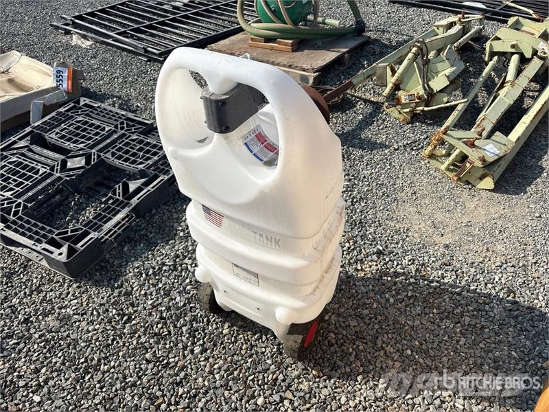 AM Tank AM-TANK29 29 gal Portable Poly DEF Tank (Unus صهاريج الوقود والصهاريج الإضافية