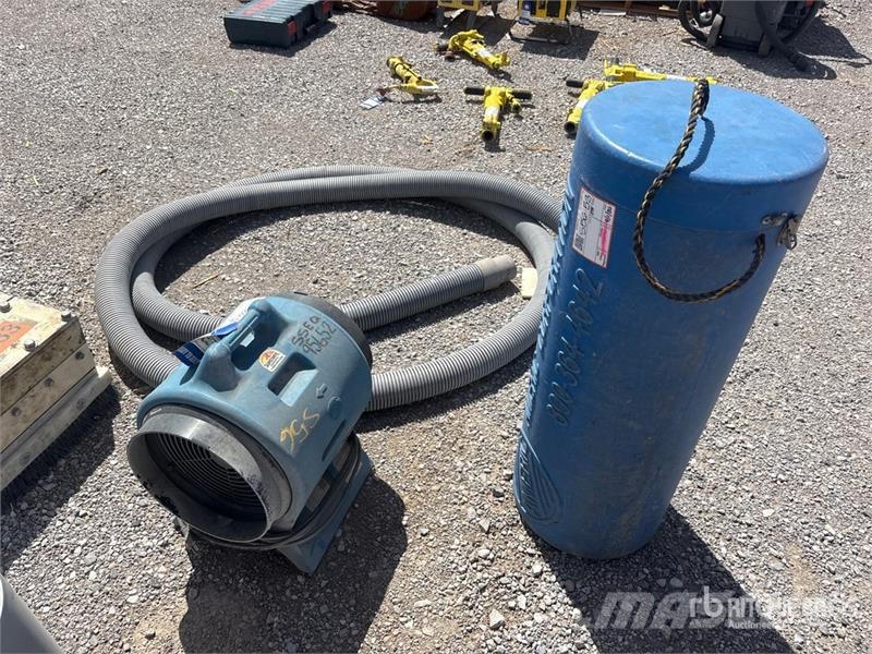Americ VAF-3000 12 in Electric Manhole Blower Other components