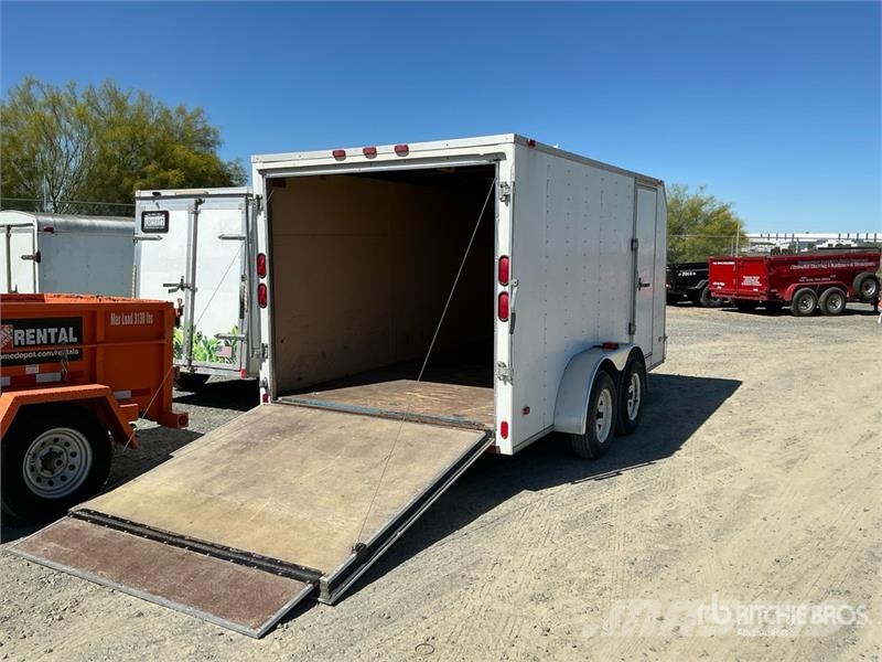 American 13 ft T/A Enclosed Trailer Dengtos priekabos