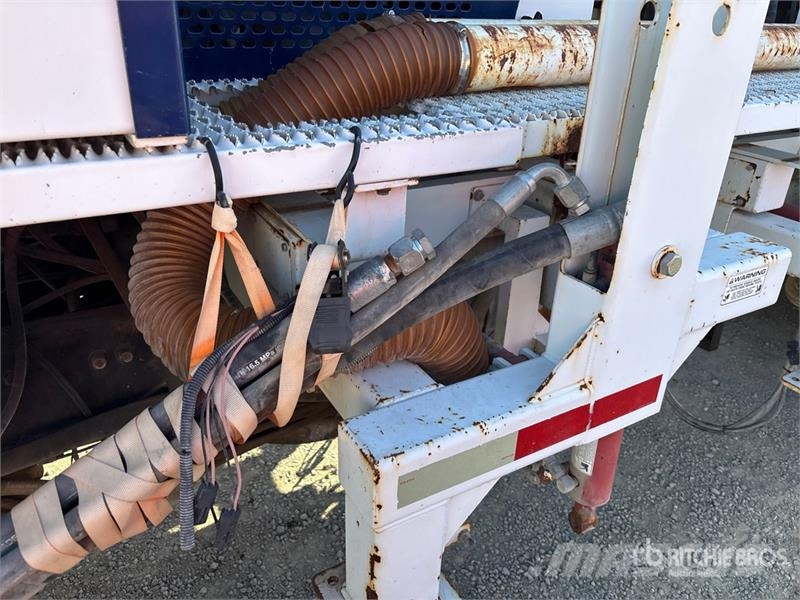 American LaFrance Condor 6x4 Marking Removal Truck T/A Cabover Day C 中古トラクターヘッド | トレーラーヘッド