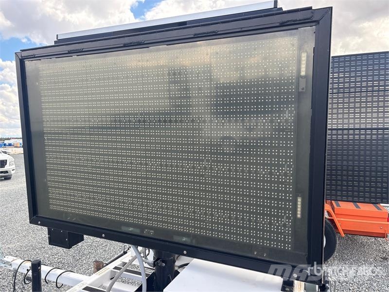 American Signal T465 Message Board Andere