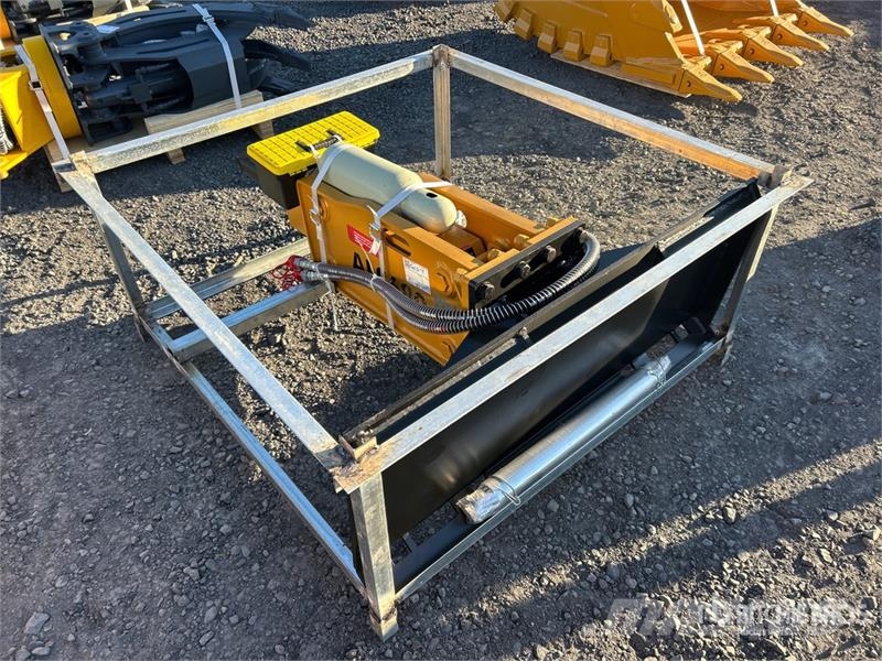 AORLES ALS680S 64 in Skid Steer Breaker (Unused) Martillos hidráulicos