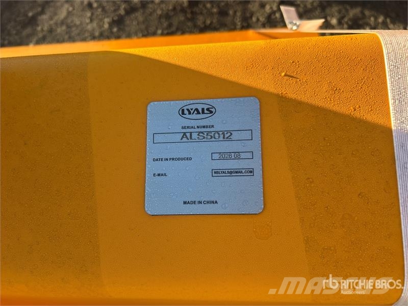 AORLES ECB80 61 in Cleanup Excavator Bucket - Fits Ковши