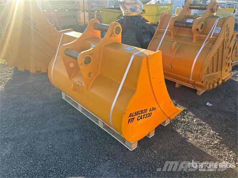 AORLES ECB80 61 in Cleanup Excavator Bucket - Fits Ковши