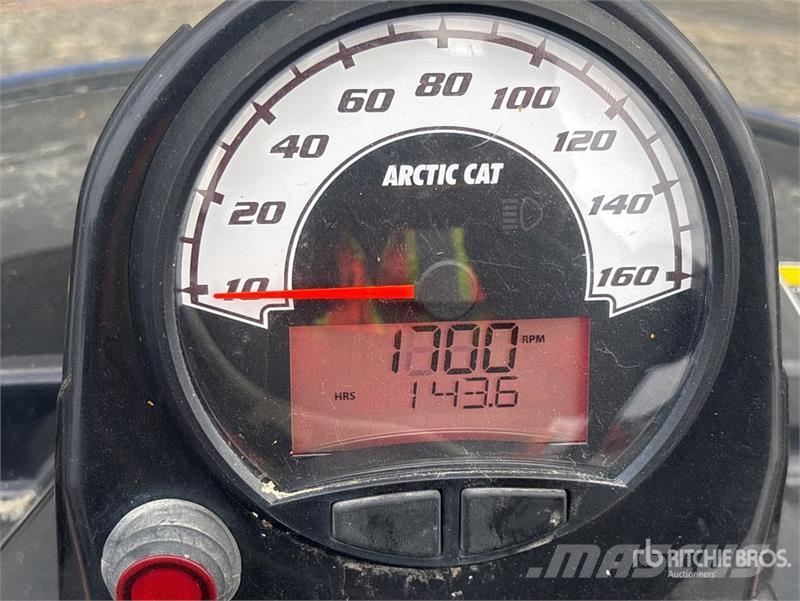 Arctic Cat Bearcat 570XT Snowmobile Snowmobiles