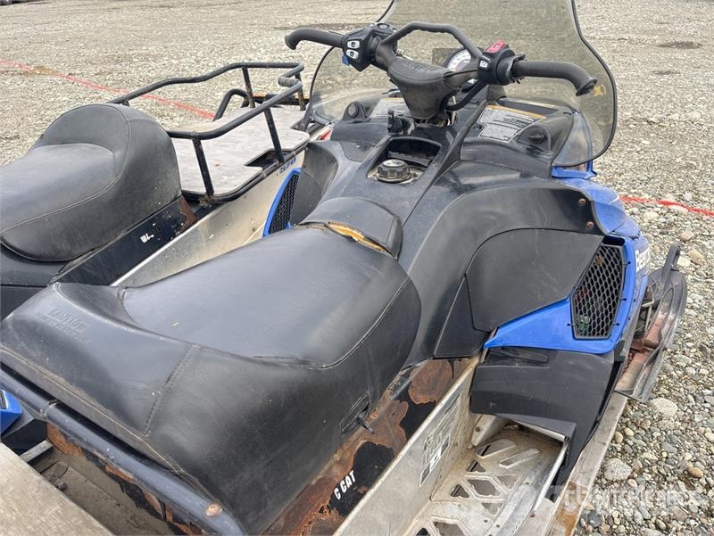 Arctic Cat Bearcat 570XT Snowmobile Snowmobiles