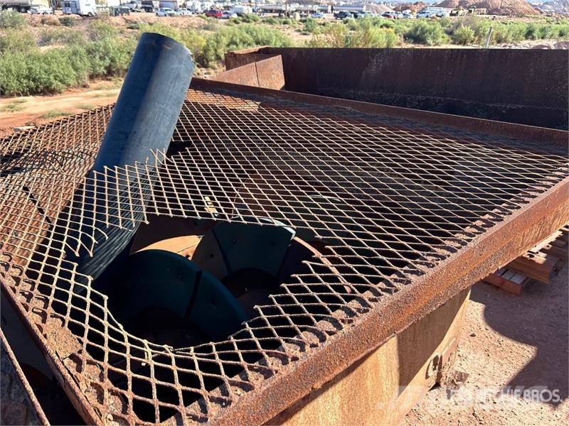  Armadillo 36 in x 25 ft Material Washer معدة فرز -> معدة فرز المخلفات