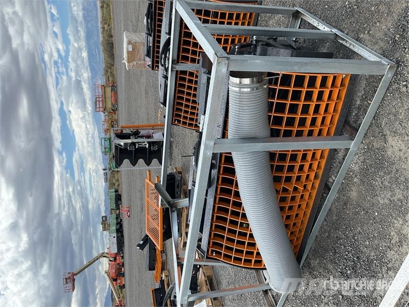 Arteer CM-300V Skid Steer Concrete Mixer (Unused) Betonmixers