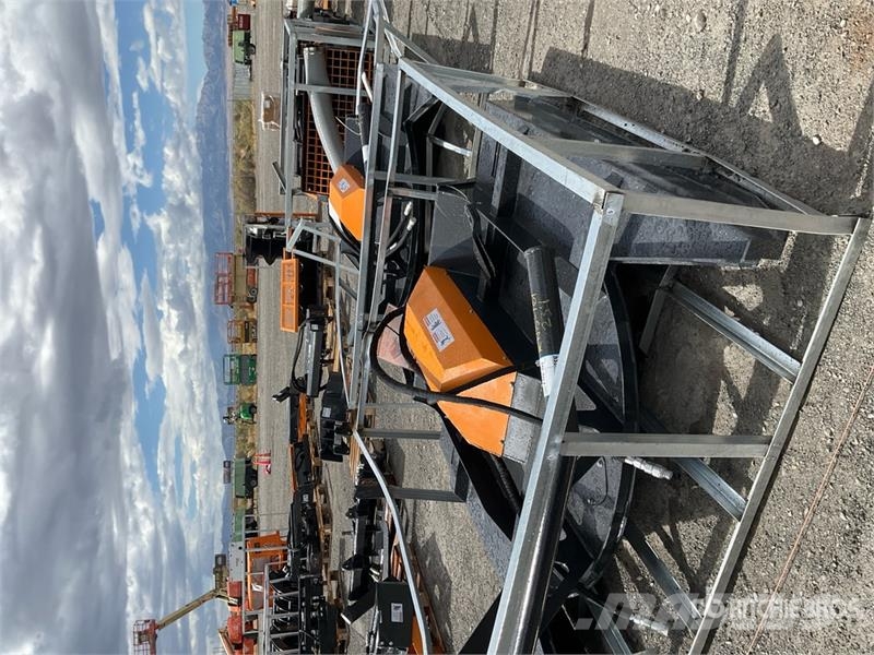 Arteer HDBC-72W 72 in Skid Steer Brush Cutter (Unused) Gemonteerde en gesleepte maaiers