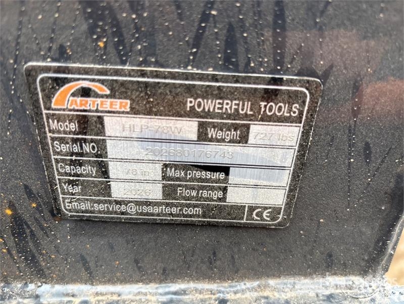 Arteer HLP-78W 78 in Hydraulic Skid Steer Landplane (Unus زلاقات ميدانية
