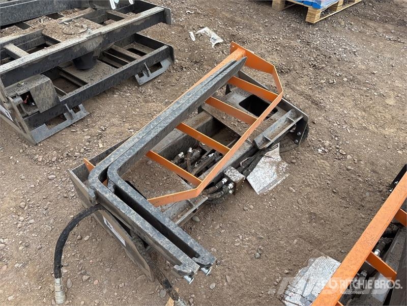 Arteer HPF-48L 48 in Hydraulic Skid Steer Forks (Unused) Vorken