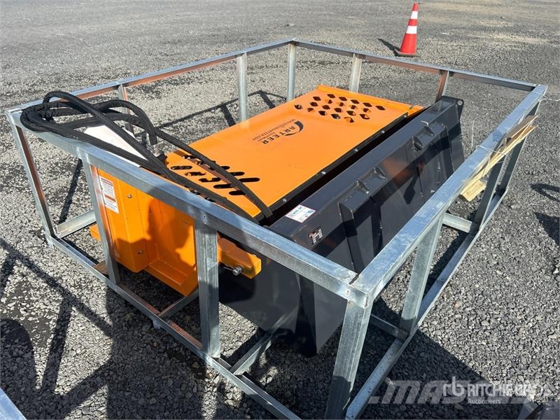 Arteer LRR-74W 74 in Skid Steer Landscape Rake (Unused) Ranghinatori