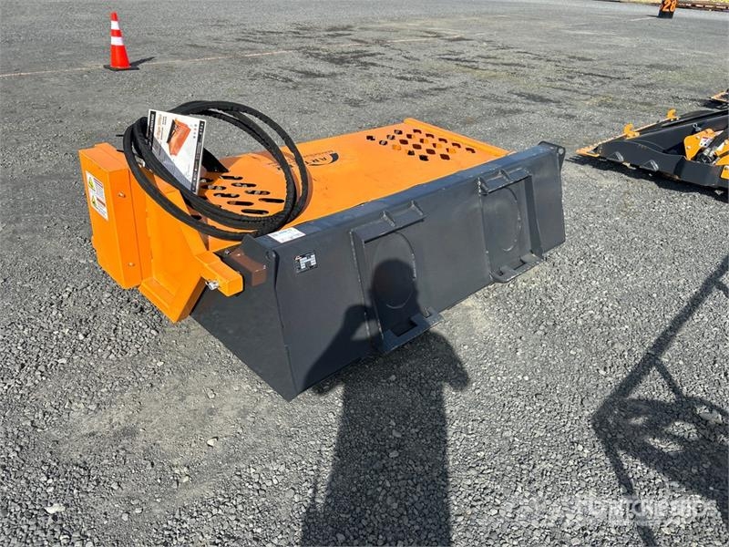 Arteer LRR-74W 74 in Skid Steer Landscape Rake (Unused) Ranghinatori
