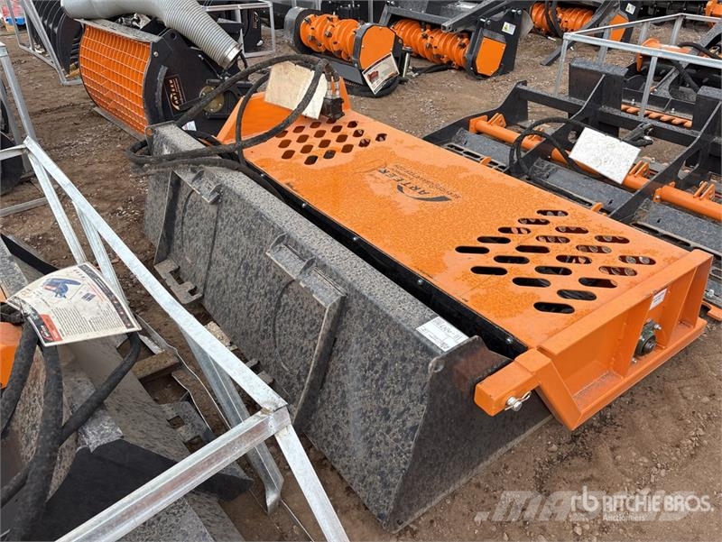 Arteer LRR-74W 74 in Skid Steer Landscape Rake (Unused) Obracače a zhrabovače sena