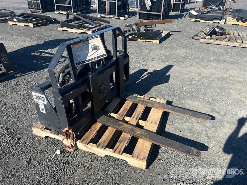 Arteer RPT-42L 42 in Rotating Hydraulic Skid Steer Forks  지게차