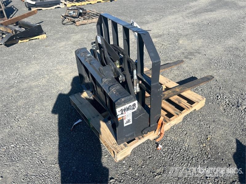 Arteer RPT-42L 42 in Rotating Hydraulic Skid Steer Forks  지게차