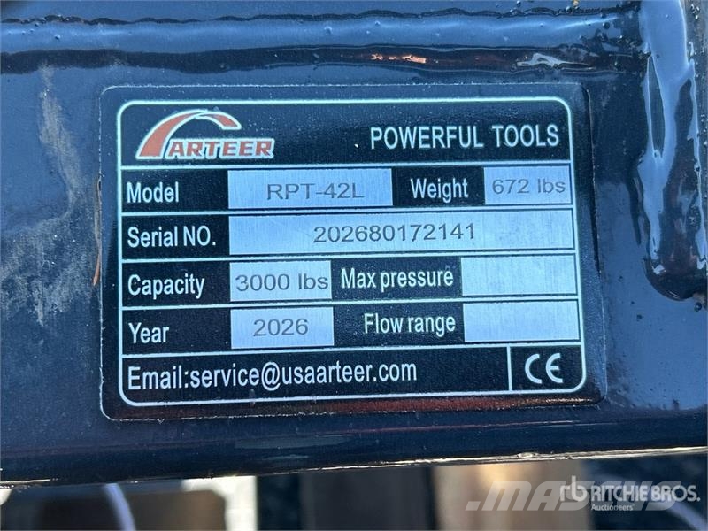 Arteer RPT-42L 48 in Rotating Hydraulic Skid Steer Forks 지게차