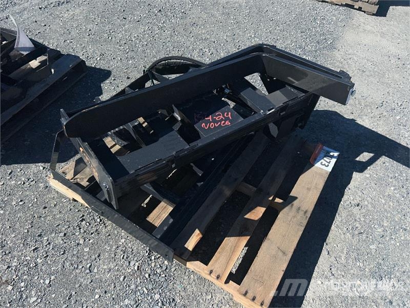Arteer RPT-42L 60 in Rotating Hydraulic Skid Steer Forks 叉子