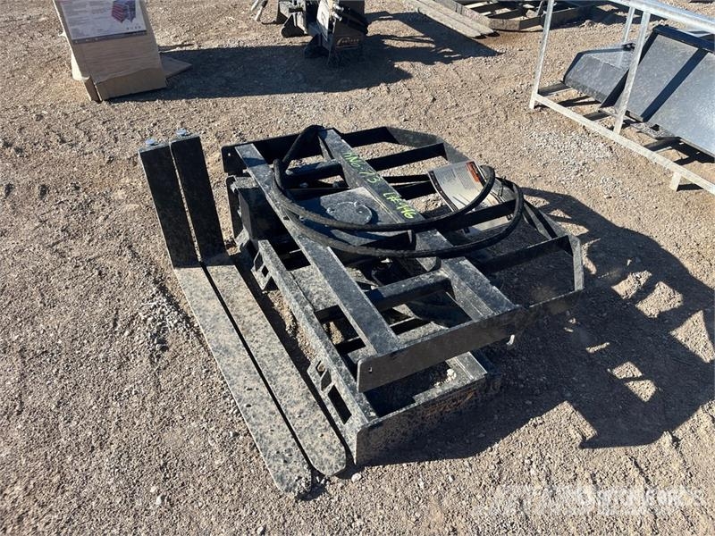 Arteer RPT-42L 60 in Rotating Hydraulic Skid Steer Forks 叉