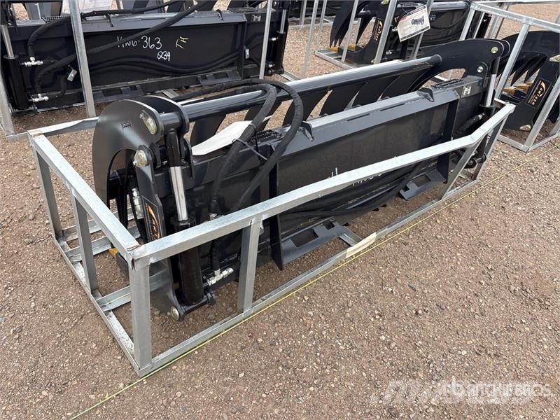Arteer RR-78W 78 in Skid Steer Root Rake (Unused) Ranghinatori