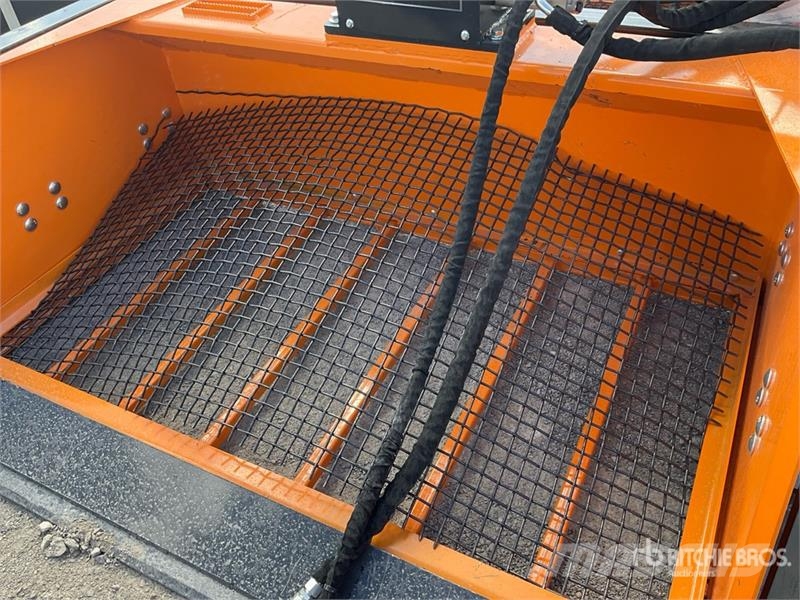 Arteer SB-72W 72 in Skid Steer Screening Bucket Просеивающие ковши