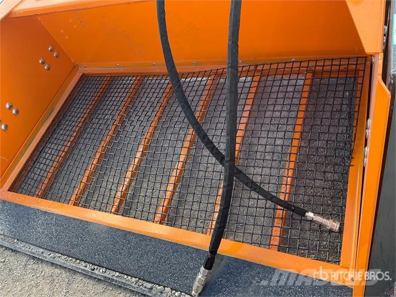 Arteer SB-72W 72 in Skid Steer Screening Bucket Просеивающие ковши