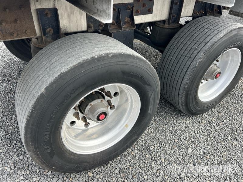 Arthur AVT10 5460 gal T/A Vacuum Tanker Trailer Tanker trailers