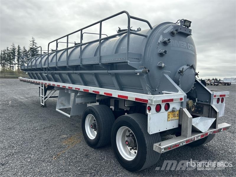 Arthur AVT10 5460 gal T/A Vacuum Tanker Trailer Tanker trailers