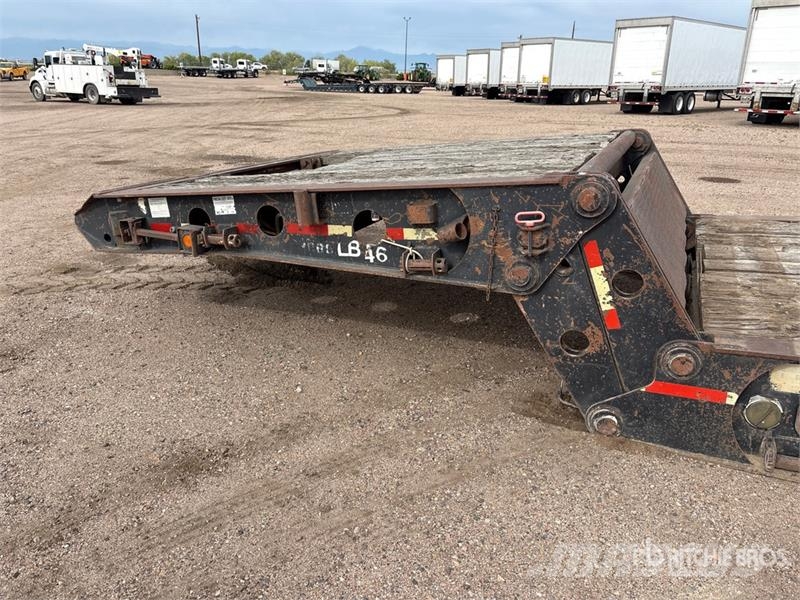 Aspen Tri/A Lowboy Trailer Maskinhenger