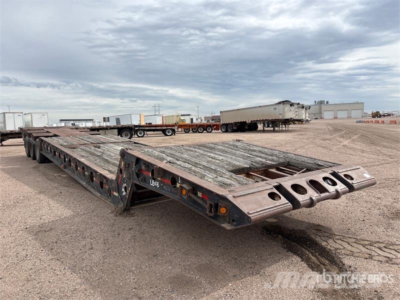 Aspen Tri/A Lowboy Trailer Maskinhenger
