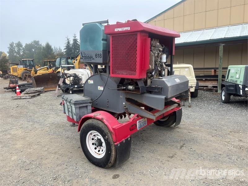Asphalt Zipper 36 in Cold Planer Attachment Recykléry za studena