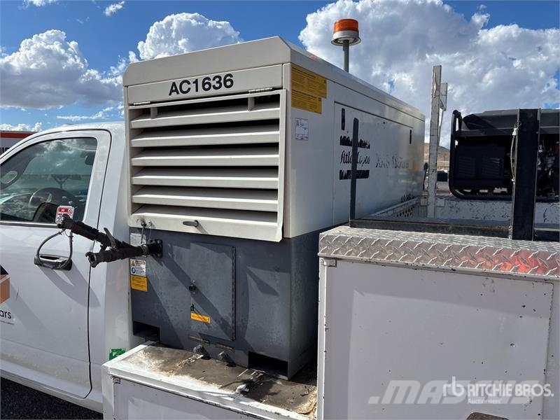 Atlas Copco 185 cfm Skid-Mounted 4.4 gal Air Compressor مكابس