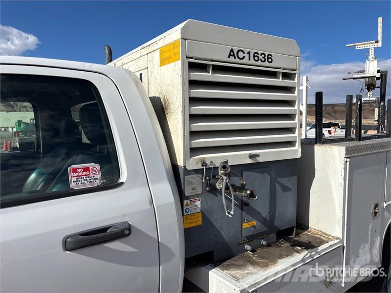 Atlas Copco 185 cfm Skid-Mounted 4.4 gal Air Compressor مكابس