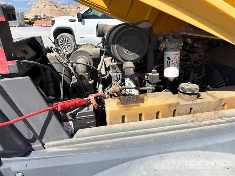 Atlas Copco 185 Mobile Air Compressor (Inoperable) Kompresorji