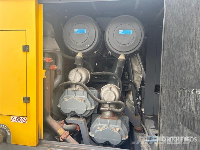 Atlas Copco XAS1800JD8 175 cfm Mobile Air Compressor 콤푸레샤