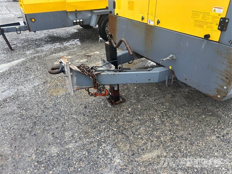Atlas Copco XAS1800JD8 175 cfm Mobile Air Compressor 콤푸레샤