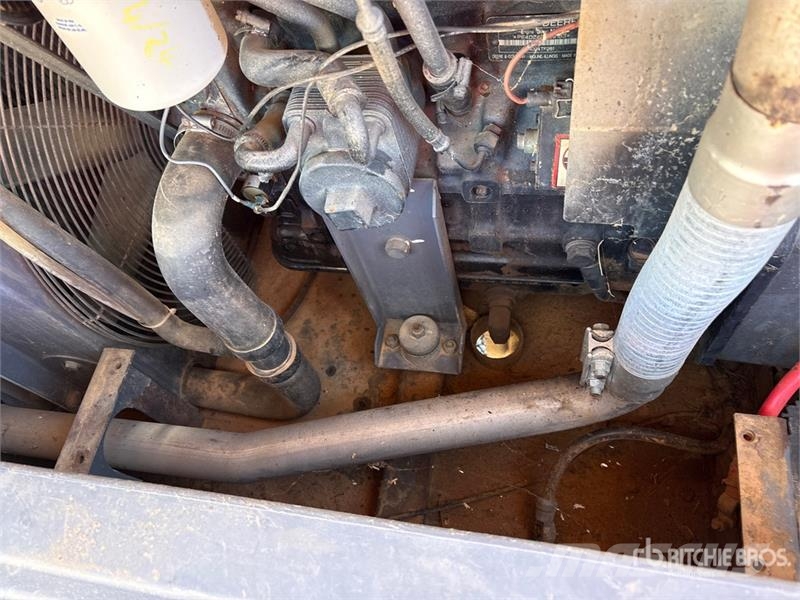 Atlas Copco XAS185JD 185 cfm Mobile Air Compressor 콤푸레샤