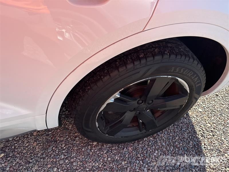 Audi Q5 AWD SUV Lengvieji automobiliai
