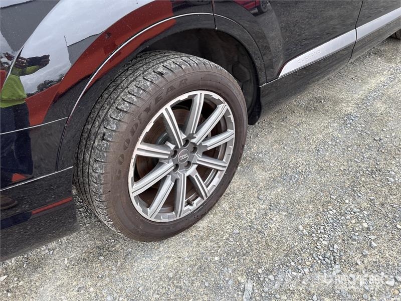 Audi Q7 Osobní vozy